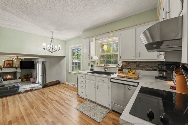 649 Pelzer Drive, Mount Pleasant, SC 29464
