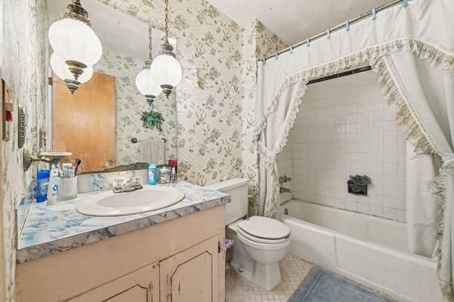 649 Pelzer Drive, Mount Pleasant, SC 29464