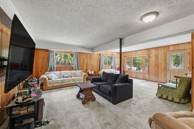 649 Pelzer Drive, Mount Pleasant, SC 29464