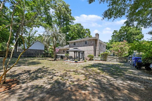 649 Pelzer Drive, Mount Pleasant, SC 29464