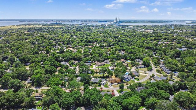 649 Pelzer Drive, Mount Pleasant, SC 29464
