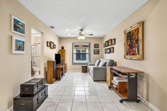 10069 Andrea Lane A, Boynton Beach, FL 33437