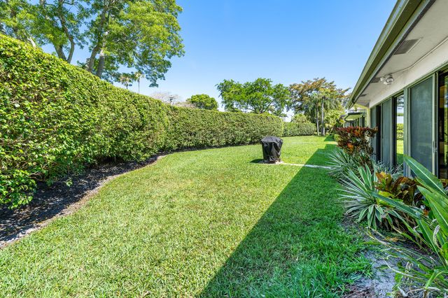 10069 Andrea Lane A, Boynton Beach, FL 33437