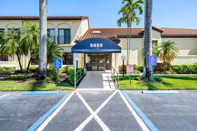 10069 Andrea Lane A, Boynton Beach, FL 33437