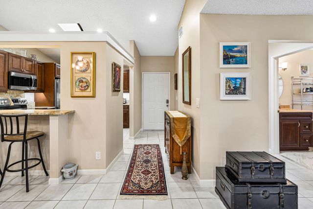 10069 Andrea Lane A, Boynton Beach, FL 33437