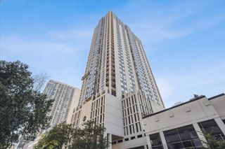 1122 N CLARK Street 1403, Chicago, IL 60610