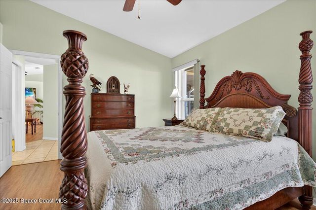 467 Caravan Terrace, Sebastian, FL 32958