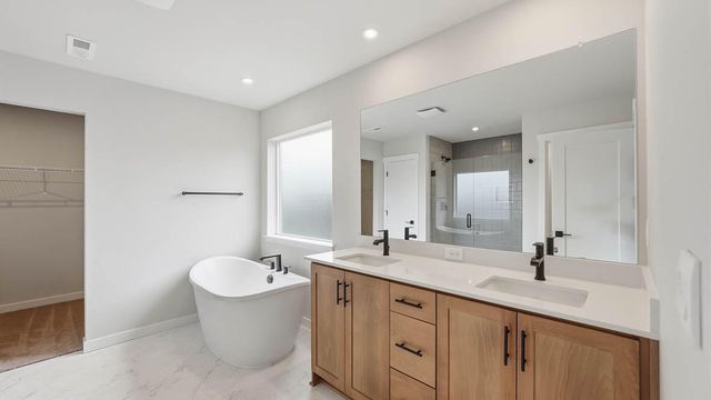 21556 SE Etna Place, Bend, OR 97702