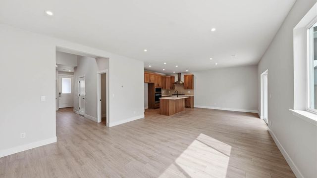21556 SE Etna Place, Bend, OR 97702