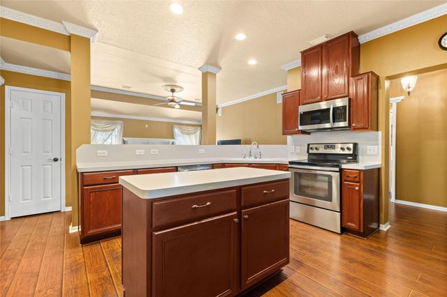 11547 Crockett Martin Road, Conroe, TX 77306