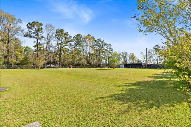 11547 Crockett Martin Road, Conroe, TX 77306