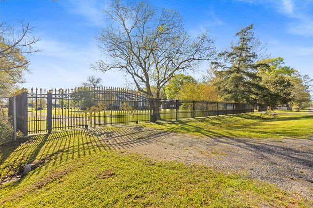 11547 Crockett Martin Road, Conroe, TX 77306