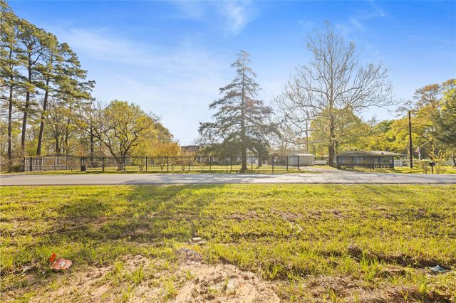 11547 Crockett Martin Road, Conroe, TX 77306