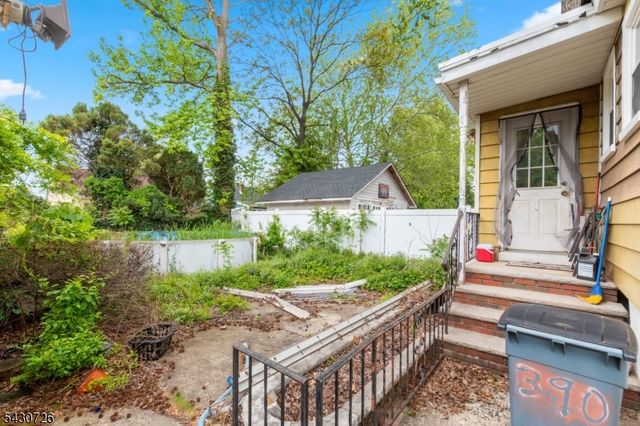 230 Aldene Rd, Roselle Boro, NJ 07203