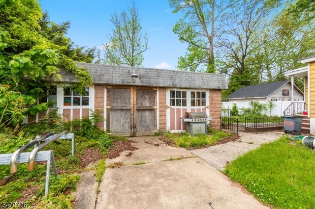 230 Aldene Rd, Roselle Boro, NJ 07203
