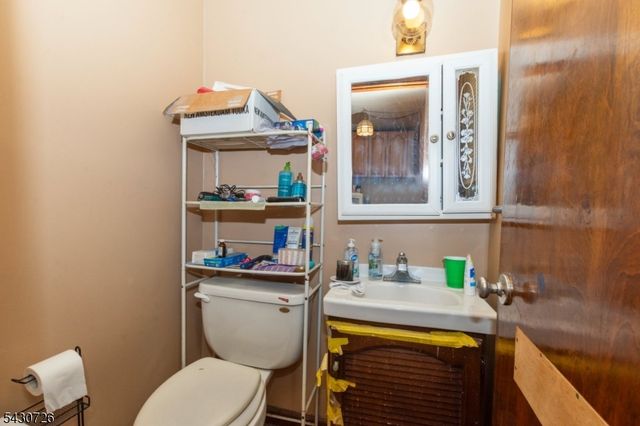 230 Aldene Rd, Roselle Boro, NJ 07203