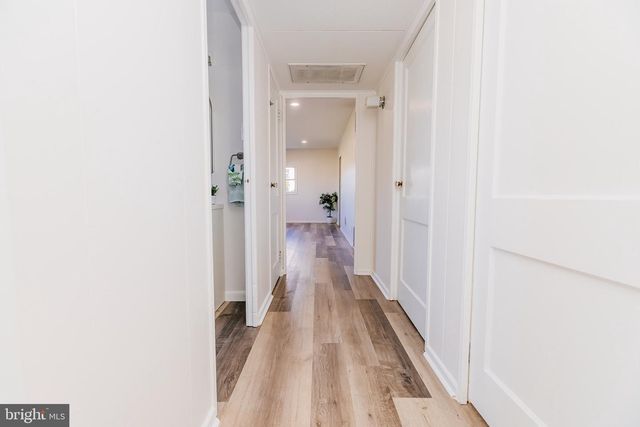 252 N OLDS BLVD, Fairless Hills, PA 19030