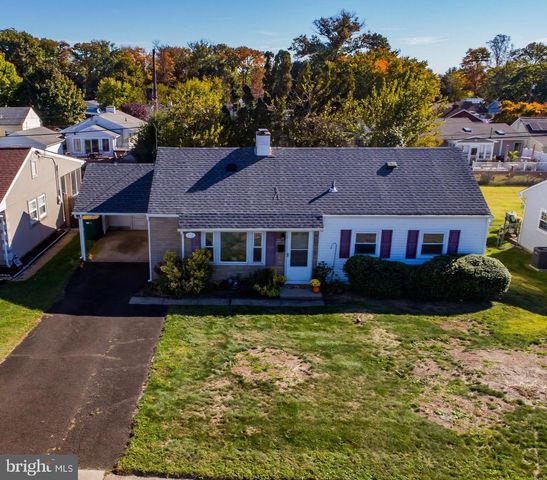 252 N OLDS BLVD, Fairless Hills, PA 19030