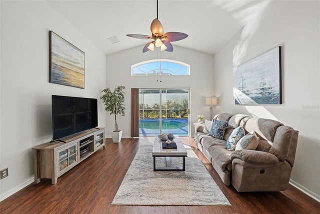 5520 TERRAIN DE GOLF DRIVE, Lutz, FL 33558