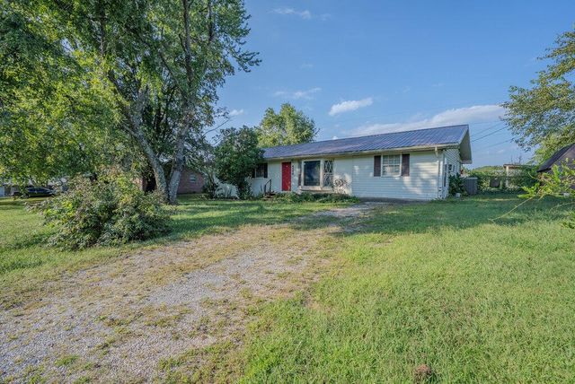 333 Price Circle, Spring City, TN 37381