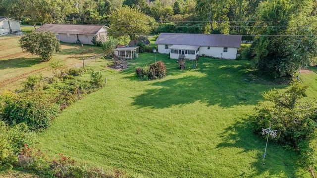 333 Price Circle, Spring City, TN 37381