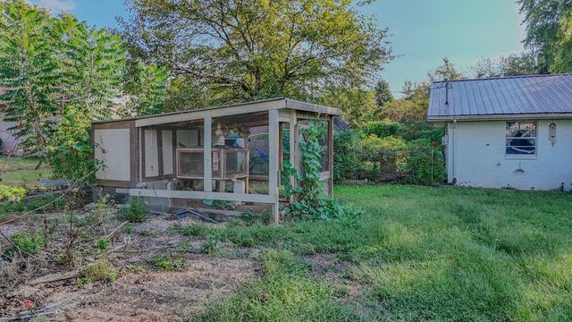333 Price Circle, Spring City, TN 37381