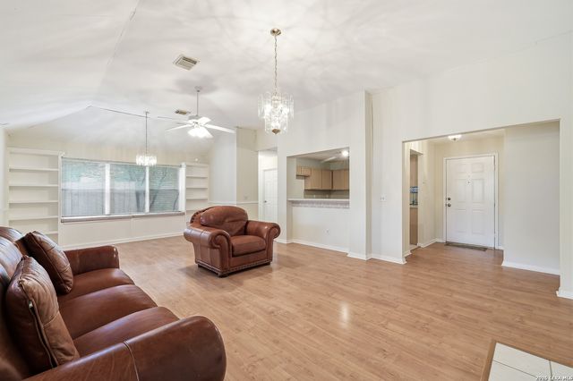 7518 Sutters Mine, Converse, TX 78109