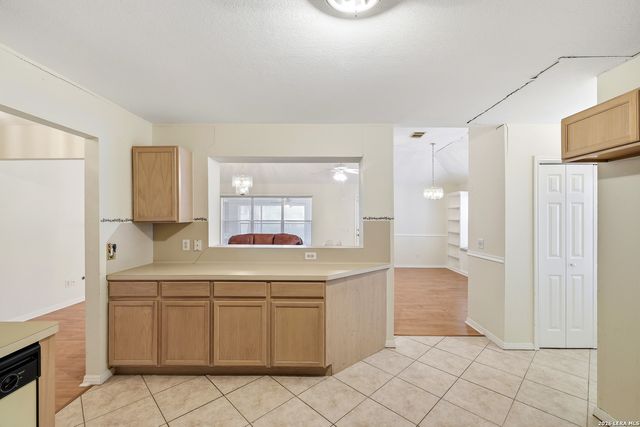 7518 Sutters Mine, Converse, TX 78109