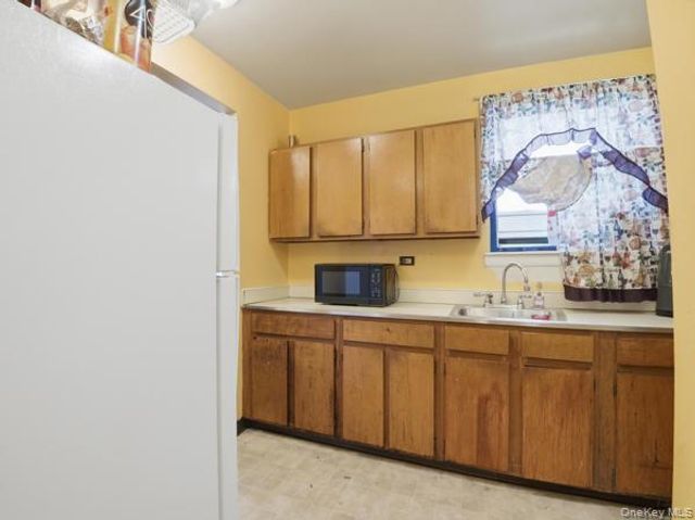 759 Jennings Street 5C, Bronx, NY 10459