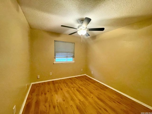9247 RIDGE GROVE ST, San Antonio, TX 78250