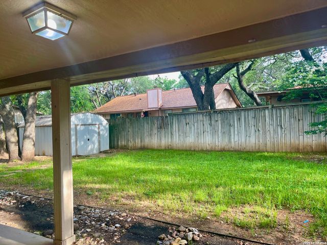 9247 RIDGE GROVE ST, San Antonio, TX 78250