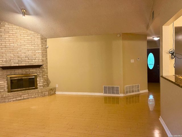9247 RIDGE GROVE ST, San Antonio, TX 78250