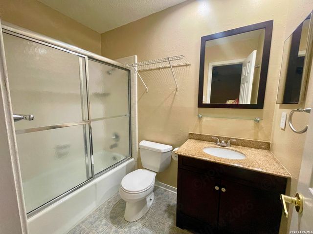 9247 RIDGE GROVE ST, San Antonio, TX 78250