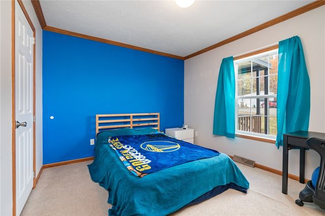 743 Slate Ave, Cranberry Twp, PA 16066