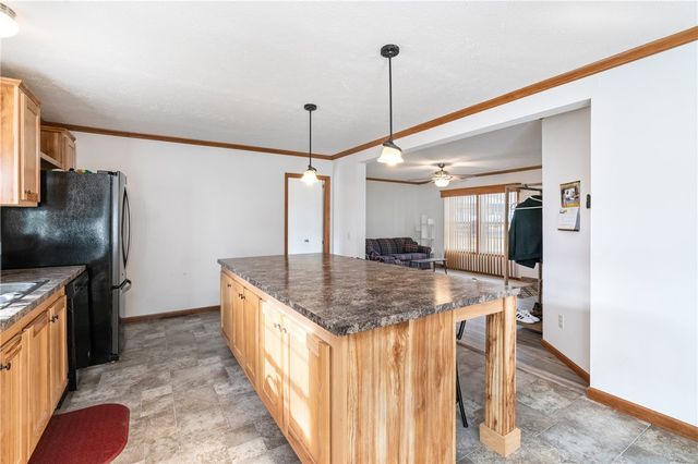 743 Slate Ave, Cranberry Twp, PA 16066