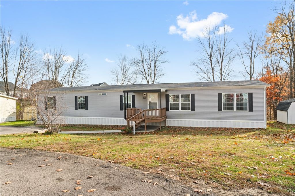 743 Slate Ave, Cranberry Twp, PA 16066