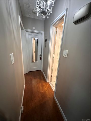 568 Irving Street, Westbury, NY 11590