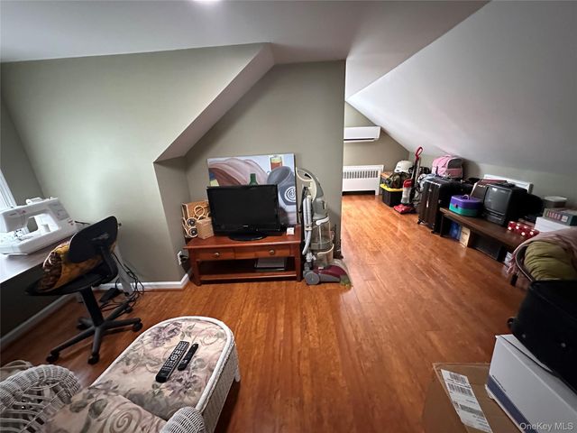 568 Irving Street, Westbury, NY 11590