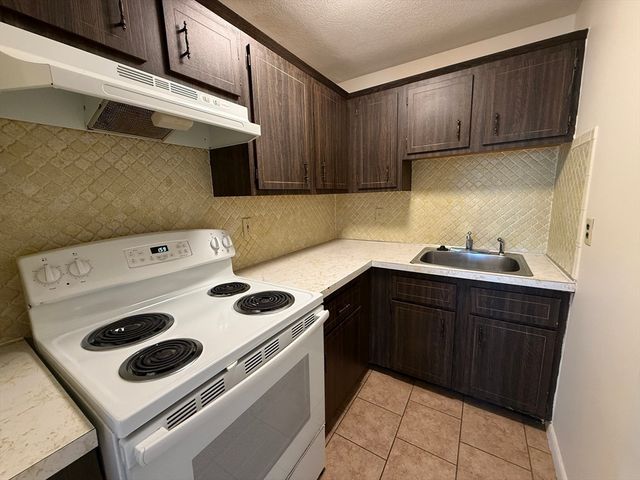 154 Main Street 19, Everett, MA 02149