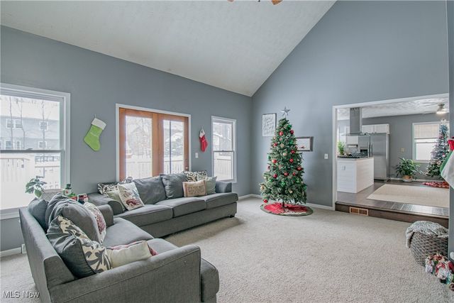 10273 Luman Lane, Twinsburg, OH 44087