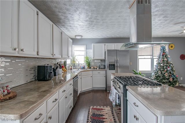 10273 Luman Lane, Twinsburg, OH 44087