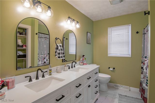 10273 Luman Lane, Twinsburg, OH 44087