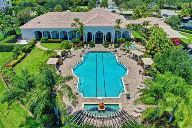 107 Via Escobar Place, Palm Beach Gardens, FL 33418