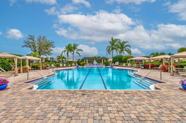 107 Via Escobar Place, Palm Beach Gardens, FL 33418