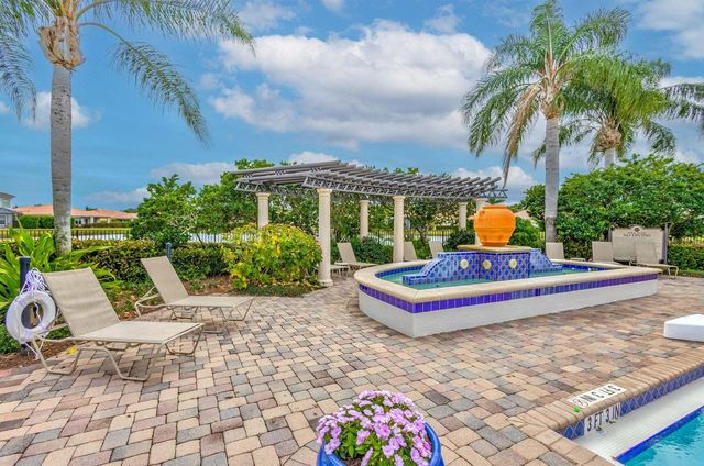 107 Via Escobar Place, Palm Beach Gardens, FL 33418
