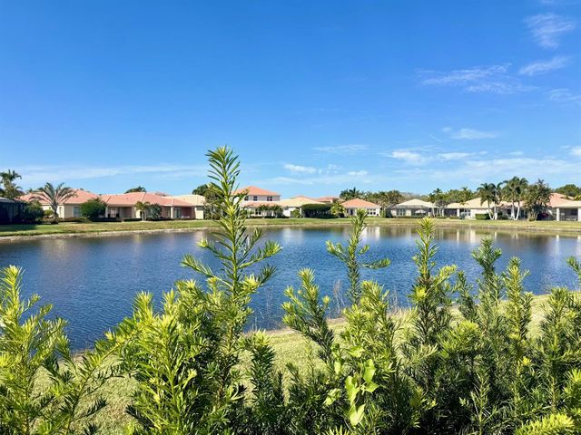 107 Via Escobar Place, Palm Beach Gardens, FL 33418