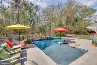21 S LAKESIDE DR W, Medford, NJ 08055