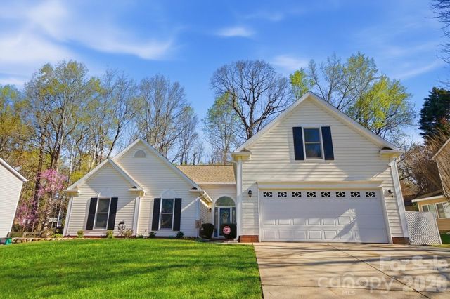 8540 Piccone Brook Lane, Charlotte, NC 28216