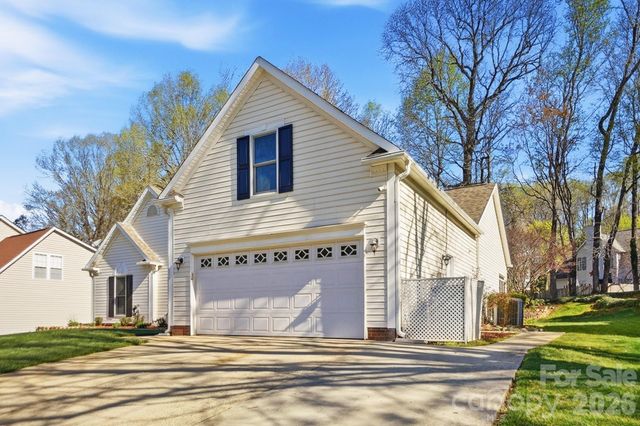 8540 Piccone Brook Lane, Charlotte, NC 28216