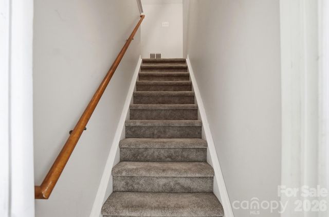 8540 Piccone Brook Lane, Charlotte, NC 28216